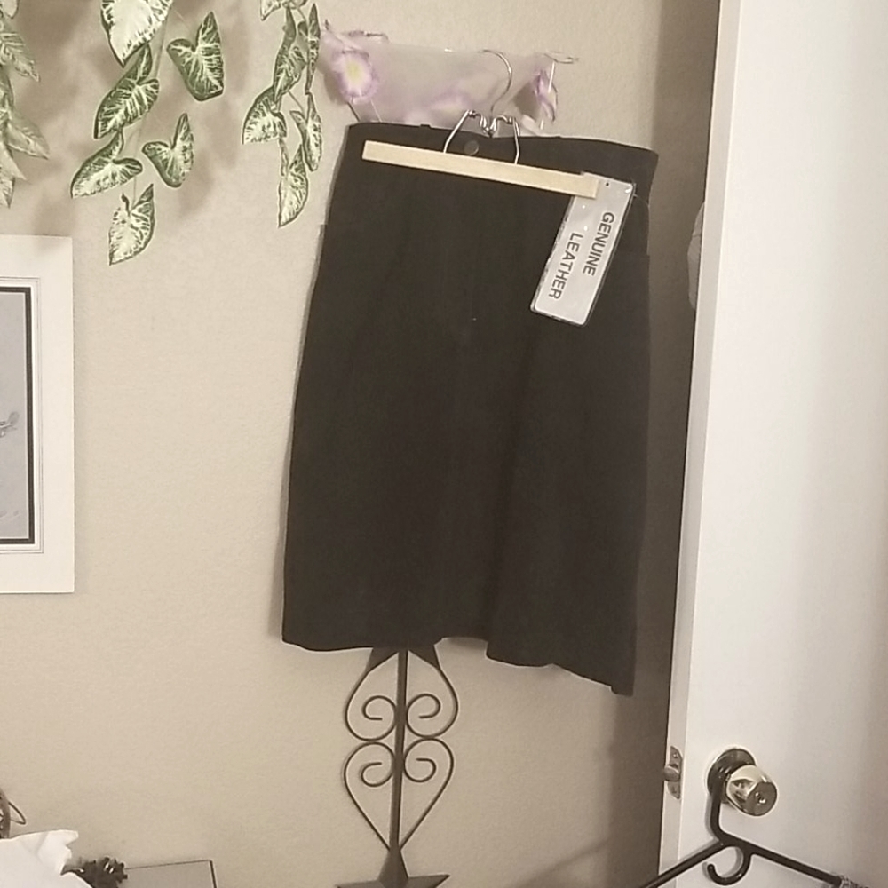 Leather/suede skirt